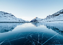 开云电子-英超综合：热刺客场“绝平”利物浦 曼联主场击败维拉