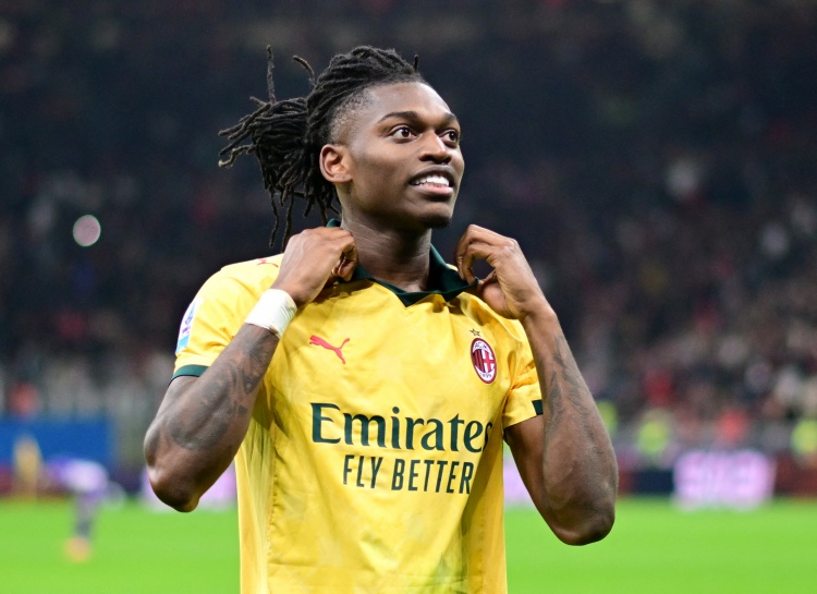 开云体育app-隆戈：米兰将续约莱奥 保留1.75亿欧解约金、固定年薪涨至600万欧